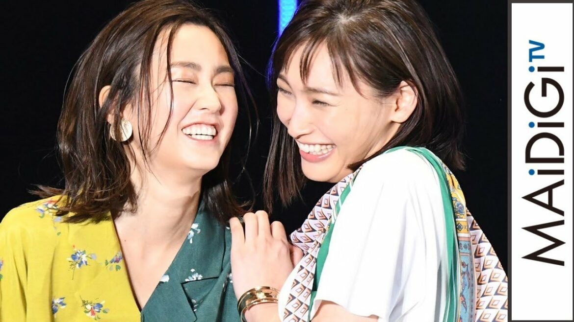 桐谷美玲、大政絢と密着ランウエー！　頬寄せ合い爆笑も　＜TGC2019S／S＞