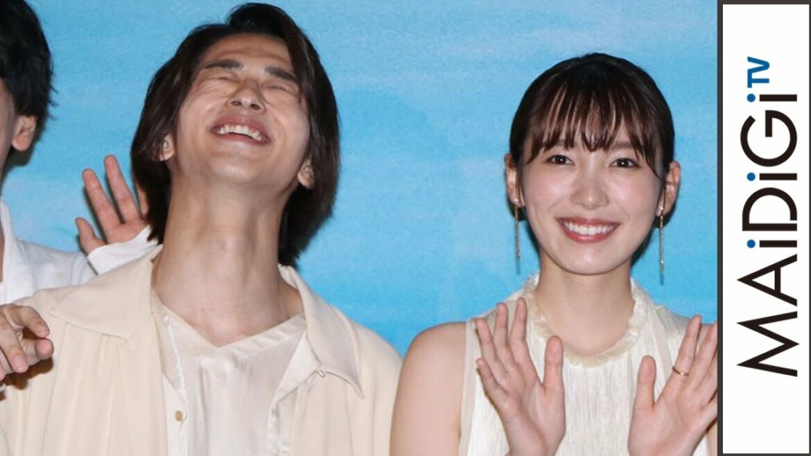 飯豊まりえらが横浜流星の高校時代を“暴露”「温泉に入ると…」　映画「いなくなれ、群青」完成披露試写会