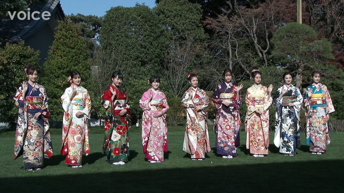 オスカー女優９人が晴れ着、小芝風花「実りの１年」髙橋ひかる「１年が早かった」