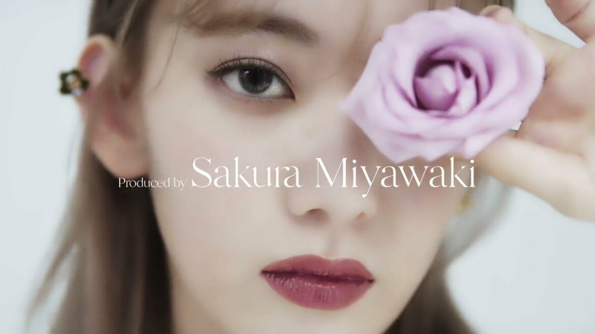 𝐂𝐑𝐀𝐍 𝐁𝐘 𝐌𝐎𝐋𝐀𝐊 Promo with Miyawaki Sakura (宮脇咲良) (미야와키 사쿠라) of IZ*ONE (아이즈원) / HKT48 (2021.12.13)