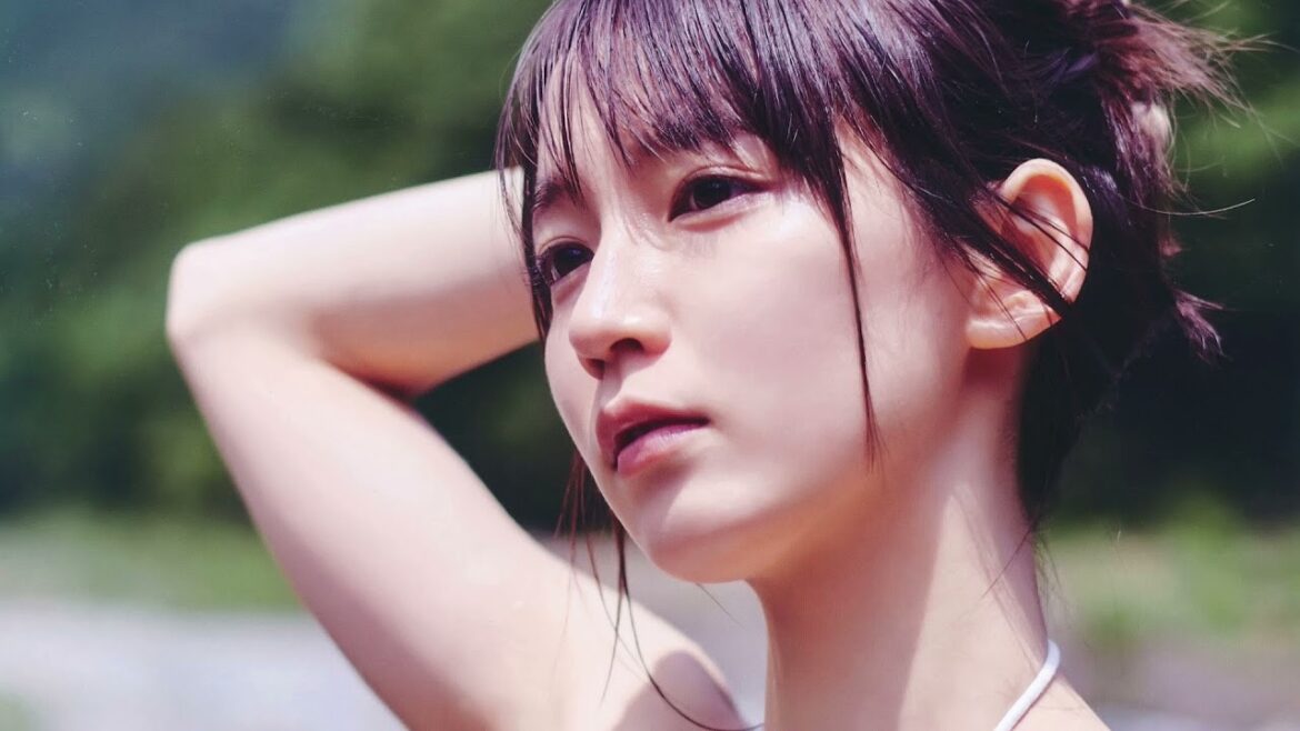 吉岡里帆　/　娘よ