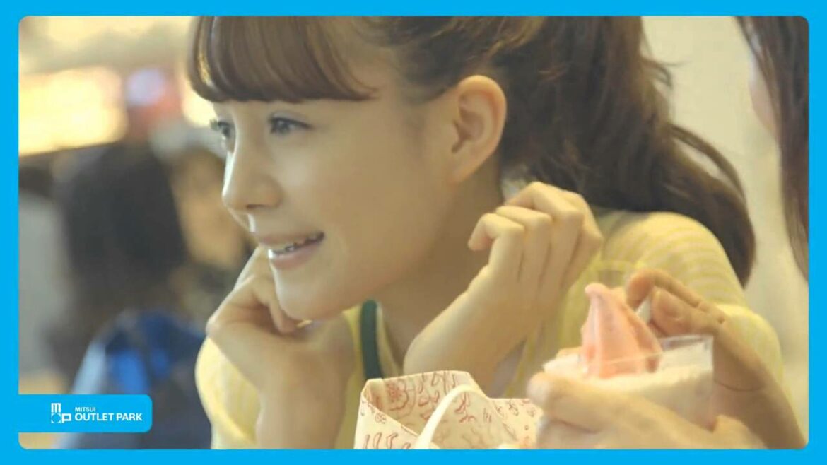 2014年CM 三井アウトレットパーク「LIVE！OUTLET！ サマー篇」トリンドル玲奈