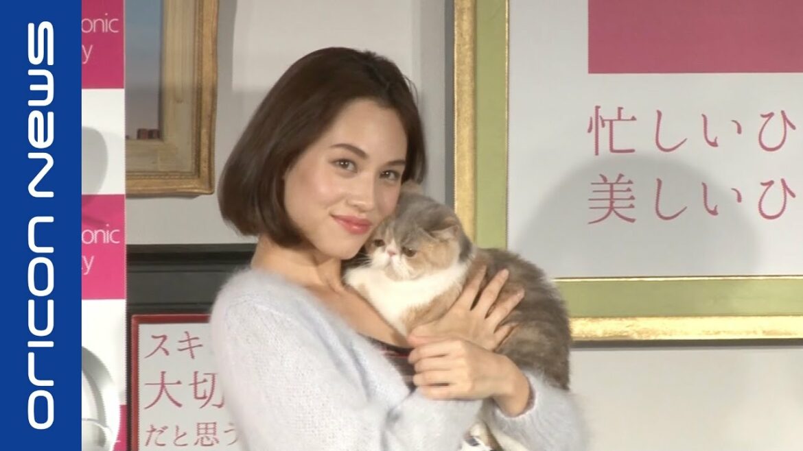 水原希子、CMで共演・ブサカワ猫「アリス」登場に喜び 「3分キレイチャージ☆Panasonic Beauty Salon」オープニングプレスイベント 水原希子、CMで共演・ブサカワ猫「アリス」登場に喜び 「3分キレイチャージ☆Panasonic Beauty Salon」オープニングプレスイベント