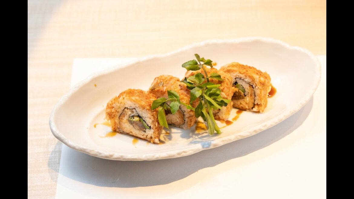 和牛時雨煮のキムチロール（太巻き）（ 輔星 / 東京 千代田区飯田橋 ） - “食べたい”を見つけよう eata.jp（イータ）