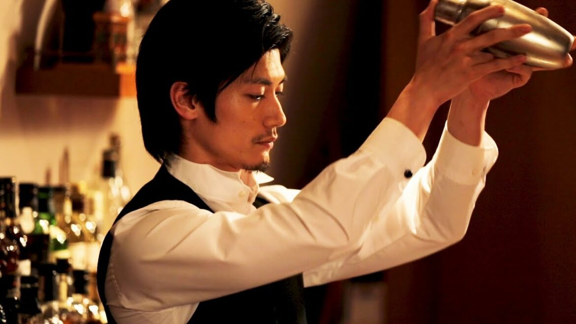 客目線で見られる三浦春馬のバーテンダー姿　連続ドラマW 東野圭吾『ダイイング・アイ』放送記念PR動画