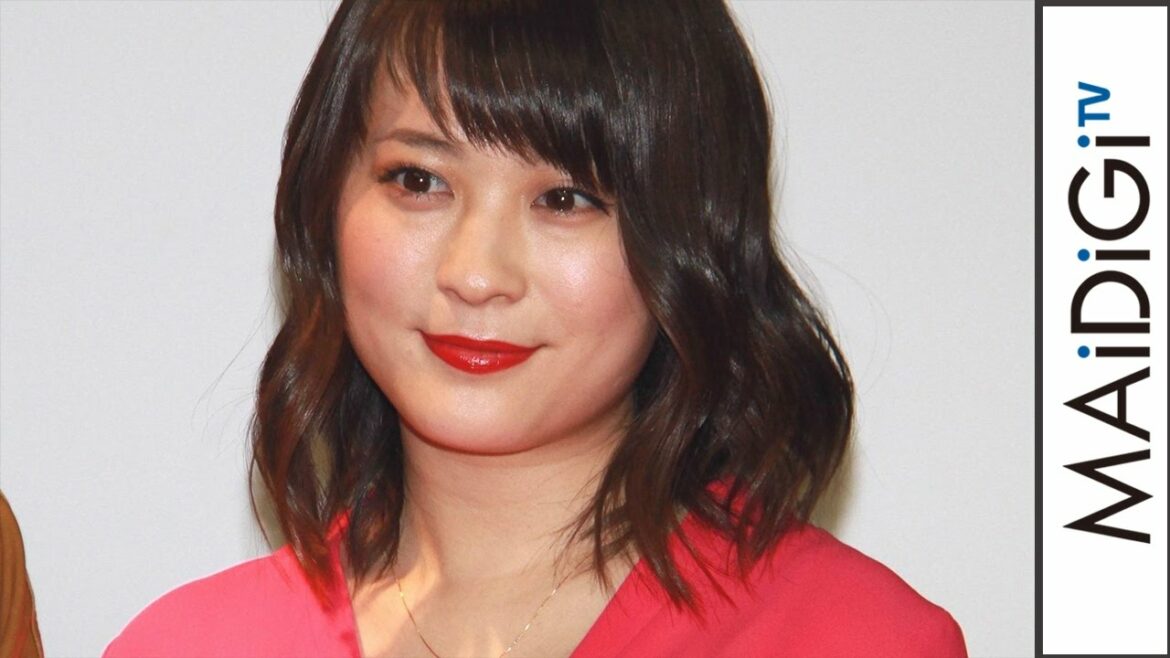 北乃きい、ピンクの大胆Vネック＆黒タイトスカートで大人の装い　連続ドラマ「社長室の冬-巨大新聞社を獲る男-」会見1