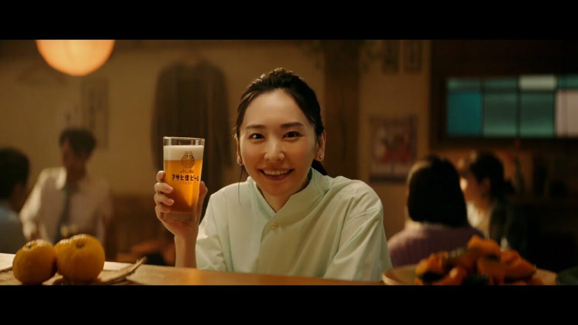 [일본광고] 아라가키 유이, 아사히 생맥주, 新垣結衣 アサヒ生ビール Web CM 今年もおつかれ生です 12月31日篇。30秒 「大晦日もお疲れ生です」
