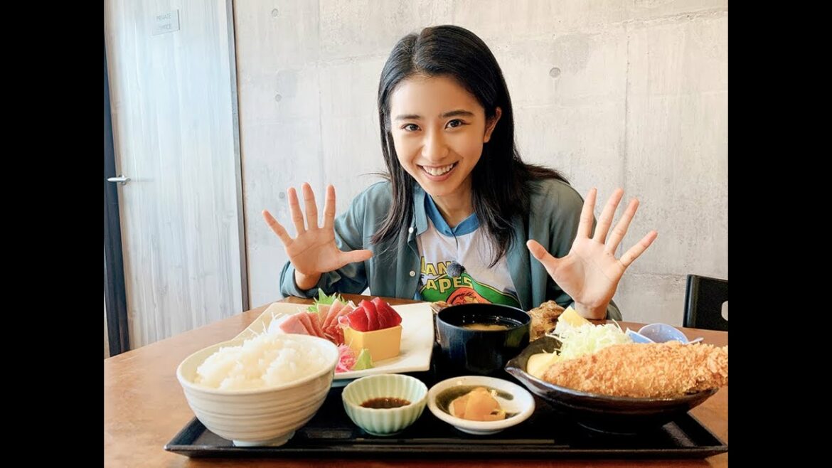 #2「まぐろづくし」に舌鼓（テレビ朝日「みうらはんと　～黒島結菜の のんびり週末旅～」）