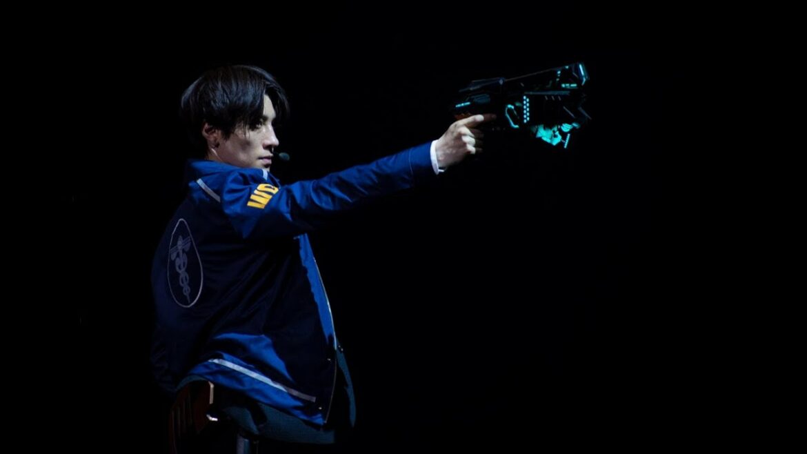 サイコパスの世界を舞台上に再現！鈴木拡樹主演「舞台 PSYCHO-PASS サイコパス Virtue and Vice」ゲネプロ／ねとらぼエンタ