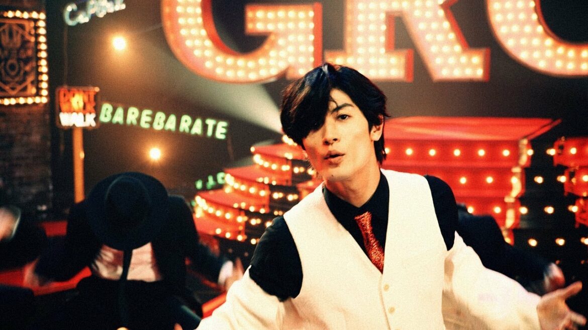 三浦春馬がキレキレダンス！ ミュージカル風CMで熱唱　「グロップ」新CMが公開