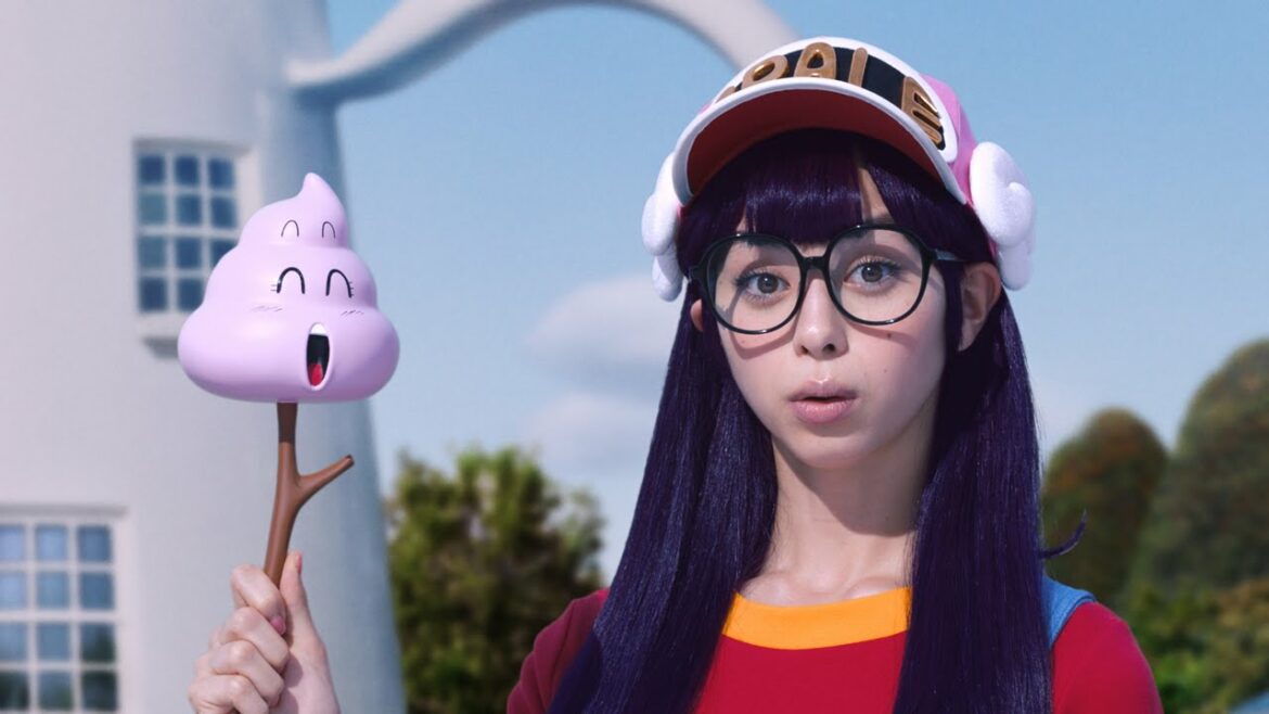 中条あやみが“アラレちゃん”役「んちゃ」　ジーユー新TVCMプリーツスカート「アラレがスカート!?」篇＆メイキング映像