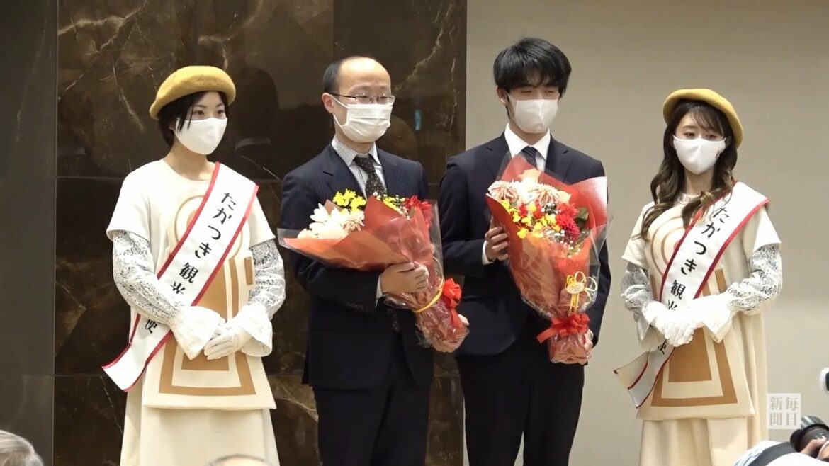 巻き返し狙う渡辺、藤井連勝なるか　22日から王将戦第2局
