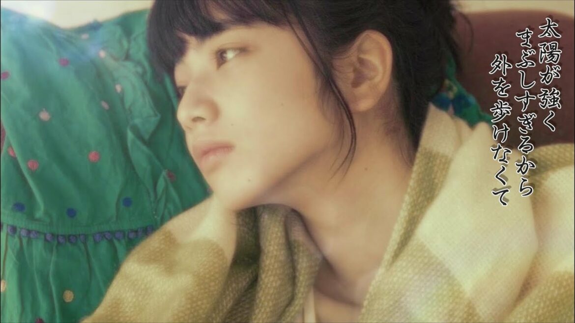 帽子／村下孝蔵・photo『小松菜奈』3840X2160