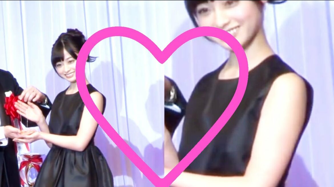 橋本環奈　おっぱいの◎◎がわかるドレス