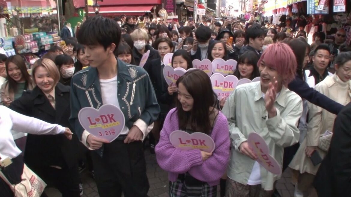 原宿が騒然！？横浜流星、上白石萌音らが竹下通り練り歩き！　映画「L・DK ひとつ屋根の下、『スキ』がふたつ。」イベント