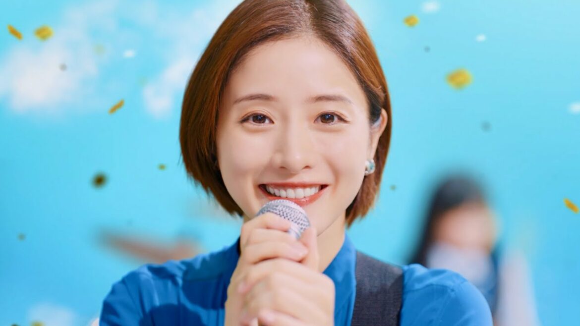 石原さとみ、かわいさ大渋滞!!ウルフルズの楽曲でバンドデビュー!?／「OCN モバイル ONE」CM