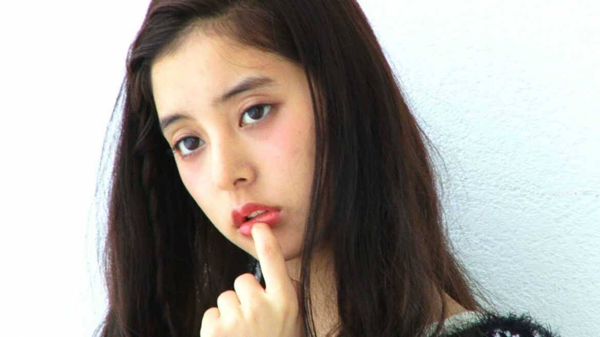 ノンノ１２月号　新木優子・鈴木友菜・久慈暁子“シンプルボトムに合うニット”撮影風景