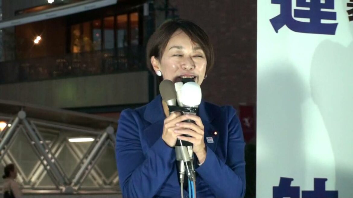 山尾志桜里衆議員 「鈴木ようすけ応援演説」 2106年10月21日@目白駅