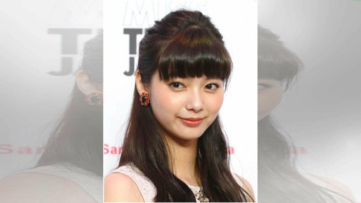 新川優愛　“ロケバス婚”の夫とはラブシーンも一緒に鑑賞「頑張りを見てもらってる感じ」（スポニチアネックス）｜ｄメニューニュース