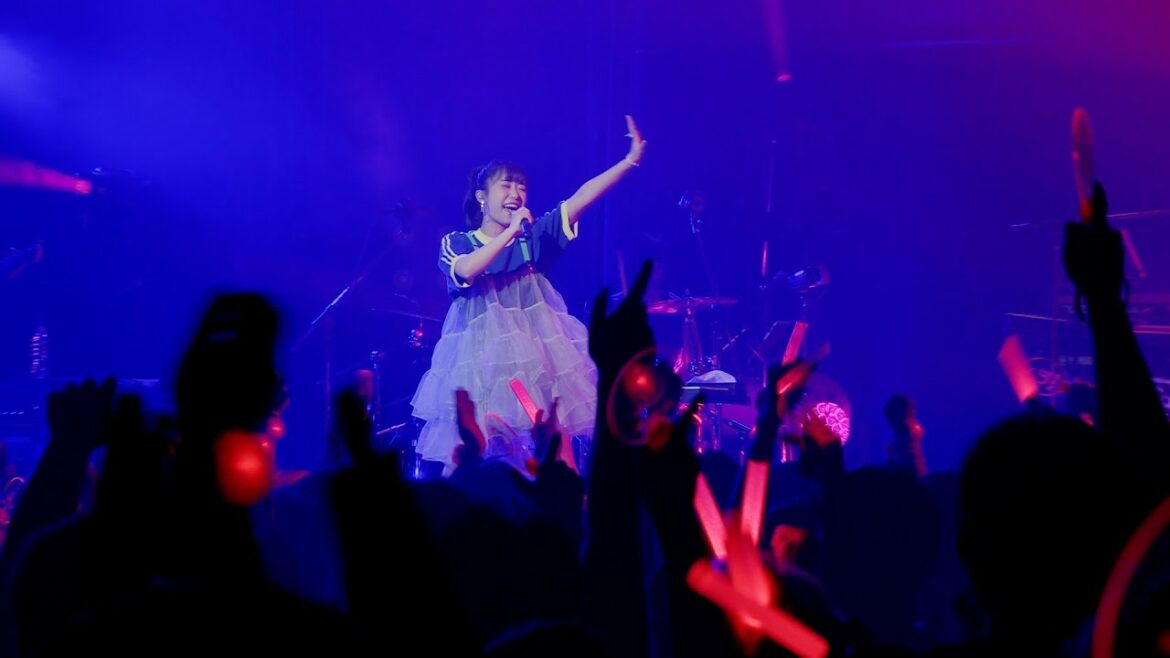 小林愛香「Heartache soldier」LIVE MV from LIVE TOUR 2021 "KICKOFF!" 小林愛香「Heartache soldier」LIVE MV from LIVE TOUR 2021 "KICKOFF!"