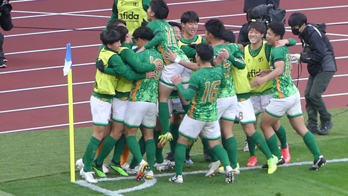 松木 玖生決勝戦で３戦連発ゴール後のパフォーマンスと雄叫び