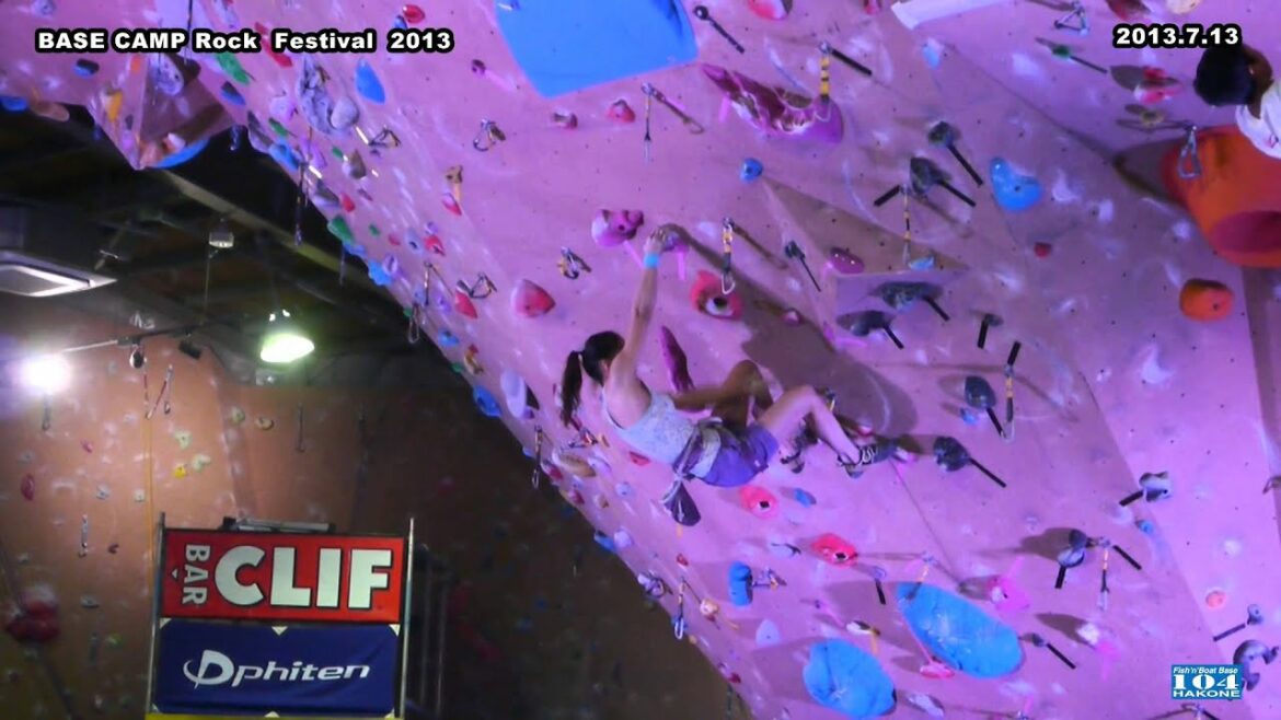 野口啓代(Akiyo Noguchi)さん BASE CAMP Rock　Festival　2013 オープンクラス予選　　Route2 　　リードクライミング