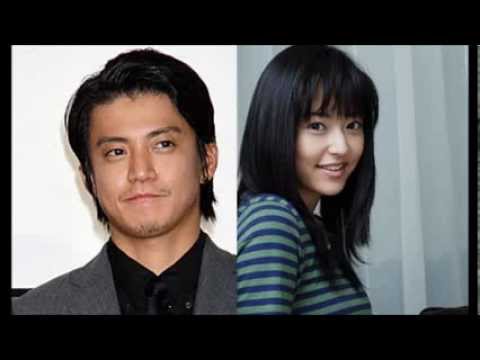 小栗旬に井上真央が「早く着て・・・」かわいすぎる! 小栗旬に井上真央が「早く着て・・・」かわいすぎる!