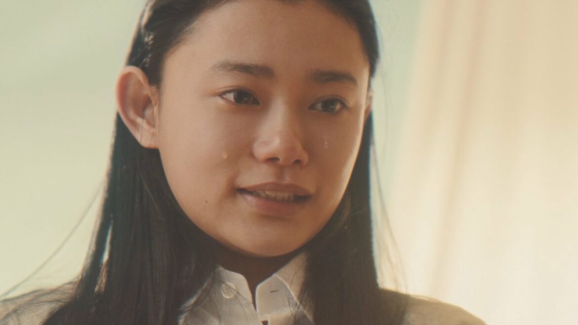 杉咲花、保育士志望の女性を涙の熱演 　SUUMO(スーモ)新TV-CM『最後の上映会（夢）』篇