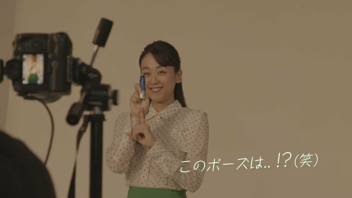 浅田真央さんがチャーミングな演技とダンスを今年も披露します！　鼻炎薬新TVCMメイキング映像　（ご出演・浅田真央さん）