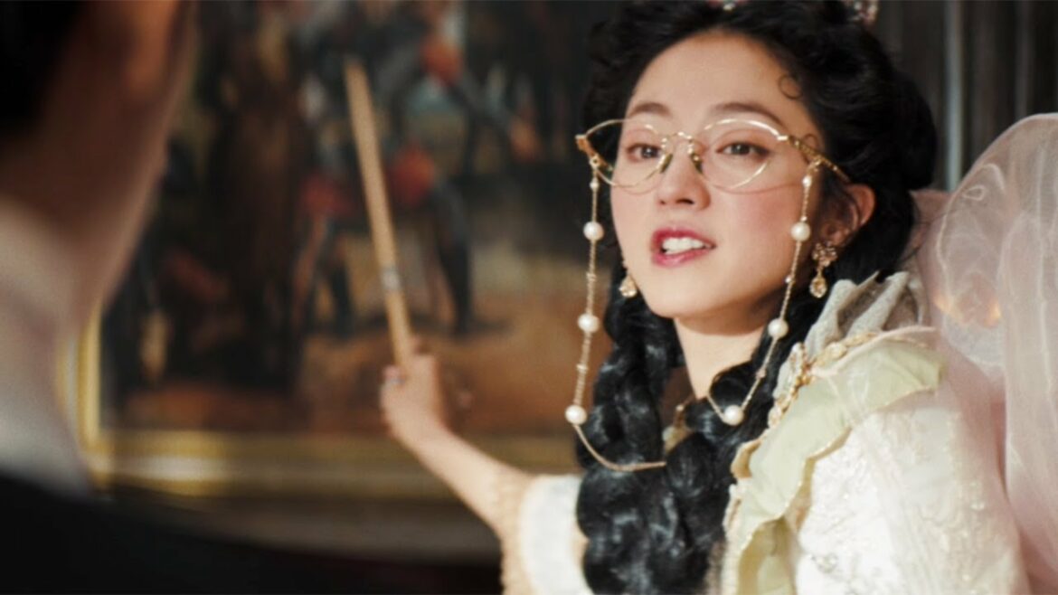 満島ひかり、松田龍平を指揮棒で操る!? くるくると踊らされるおちゃめな姿 UQ mobile「UQUEEN」新CM「合唱団」編 満島ひかり、松田龍平を指揮棒で操る!? くるくると踊らされるおちゃめな姿 UQ mobile「UQUEEN」新CM「合唱団」編