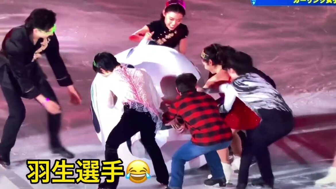 羽生結弦選手らビンドゥンドゥン救助ボーヤン選手乗ってはいけませんのアナウンスに爆笑🤣#羽生結弦 ＃ビンドゥンドゥン