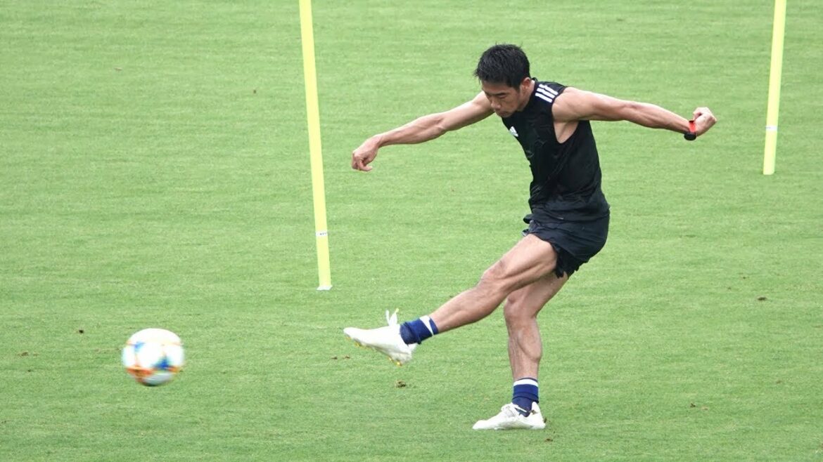 香川真司 個人キャンプ 「シュート練習」(2019 0629) 香川真司 個人キャンプ 「シュート練習」(2019 0629)