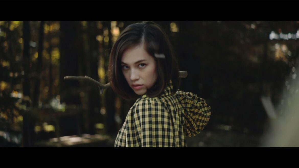 水原希子、瑛太と激しい“チャンバラ”対決　エドウイン新CMで　#Kiko Mizuhara　#Eita