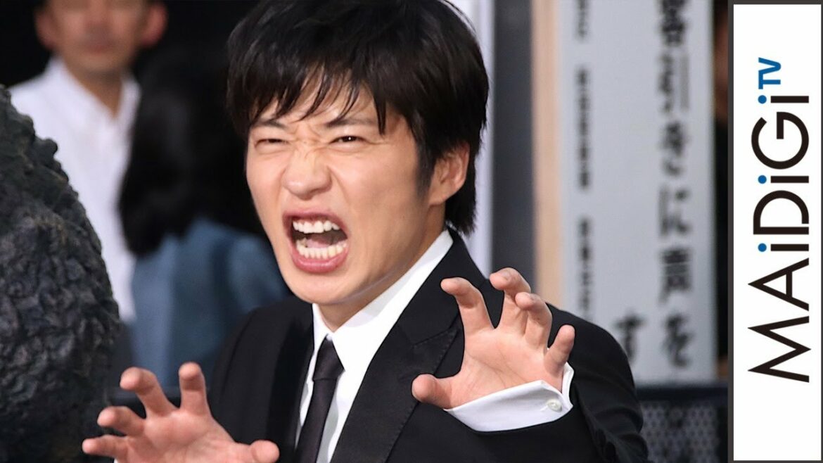 田中圭の“ゴジラ”ポーズに「可愛い！」の声　「ゴジラ　キング・オブ・モンスターズ」青カーペットに登場