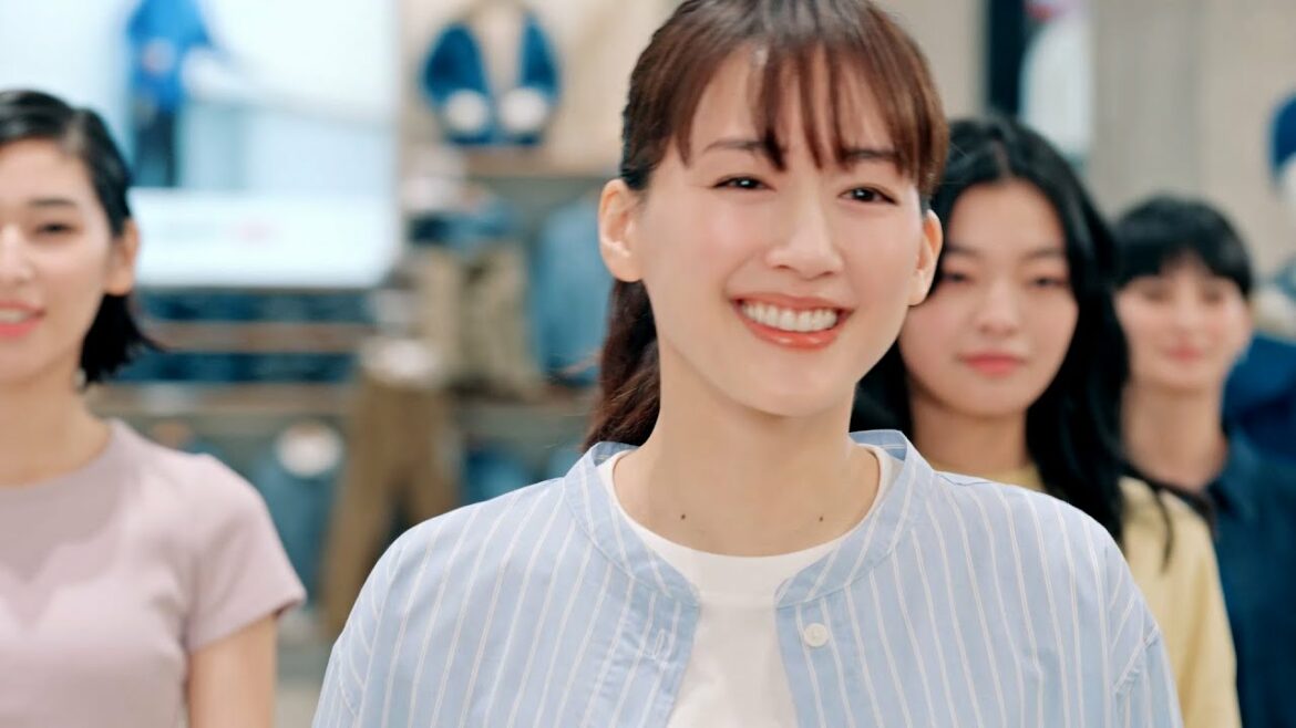 ２２ＳＳ　ＬｉｆｅとＷｅａｒ／進めジーンズ篇３０秒