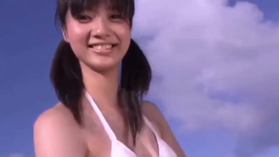 「新川優愛」最高グラビア