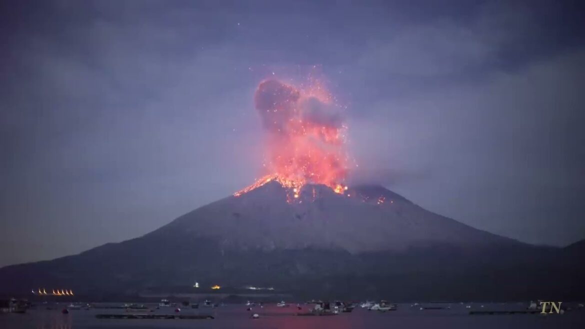 桜島の噴火記録　　Explosive eruption of Sakurajima on November 12, 2019 　桜島爆発