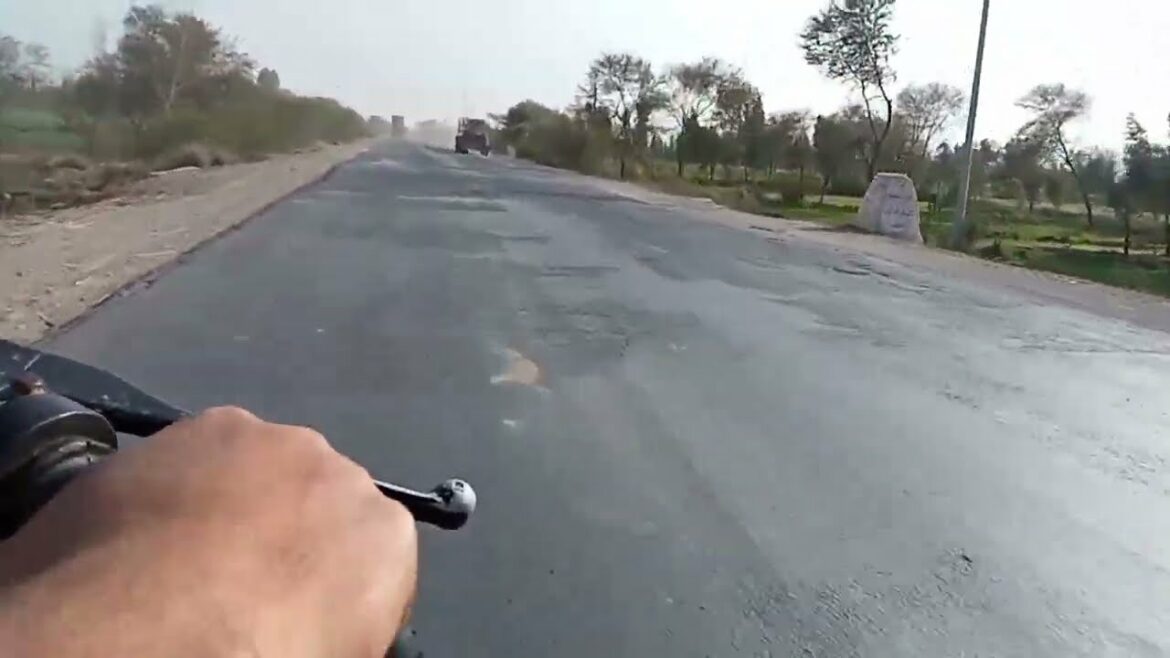 Road accident q zyda hoty Hain aj hum ny dekh Lea .#生田絵梨花 #road