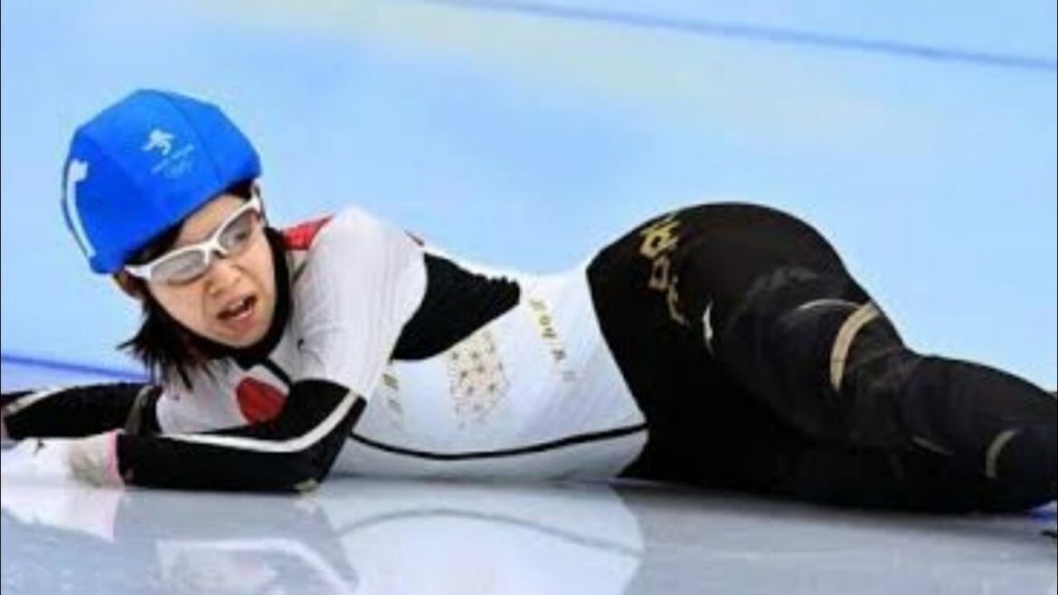 高木菜那 転倒シーン ( 北京オリンピック 2022 マススタート スピードスケート 女子マスス
