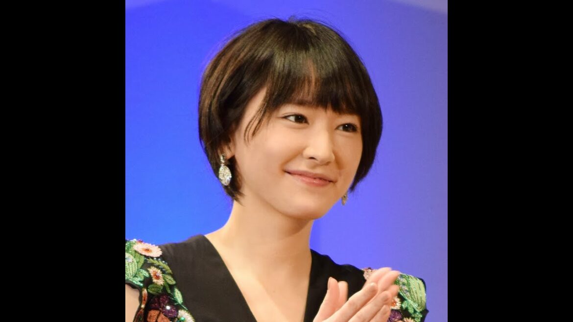 新垣結衣、ツンと上向きバストの張り出しに「大きくなった！？」指摘と憶測！