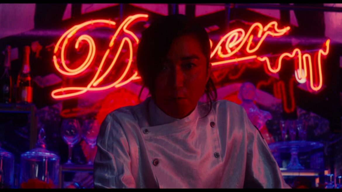 藤原竜也、顔を便器に押しつけ…『Diner ダイナー』ドS最狂映像 藤原竜也、顔を便器に押しつけ…『Diner ダイナー』ドS最狂映像