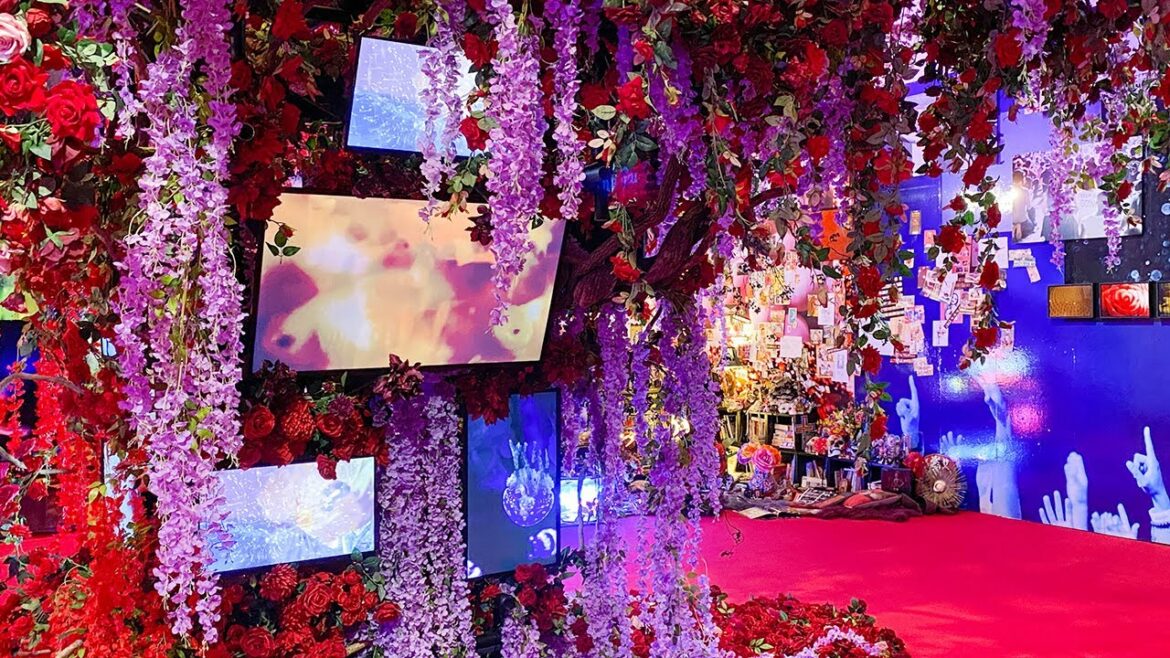 上野の森美術館「蜷川実花展 －虚構と現実の間に－」