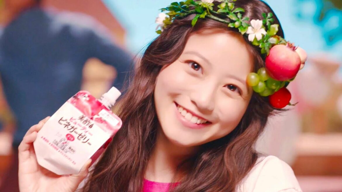 今田美桜、ハッピーな笑顔で歌って軽やかに踊り出す！／CJ FOODS JAPAN「美酢」CM
