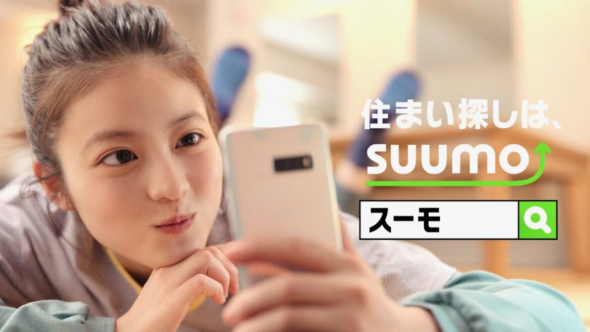 今田美桜、楽屋でゴロゴロ姿が可愛い！寝転びリラックス／SUUMO CM
