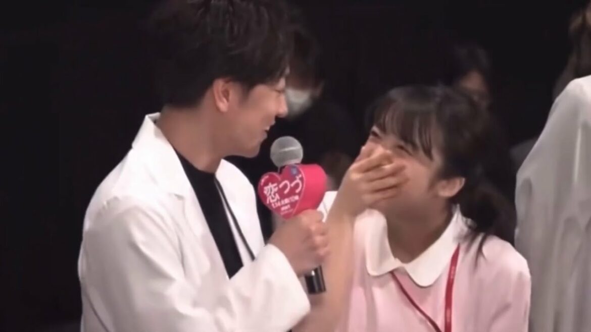 佐藤健と上白石萌音の仲良しラブラブ動画！？