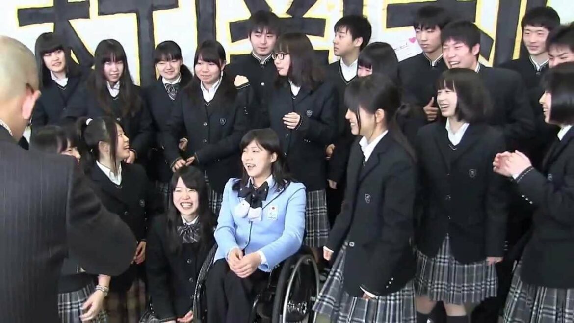 村岡桃佳さん　ソチパラリンピック校内壮行会　正智深谷高校　その３