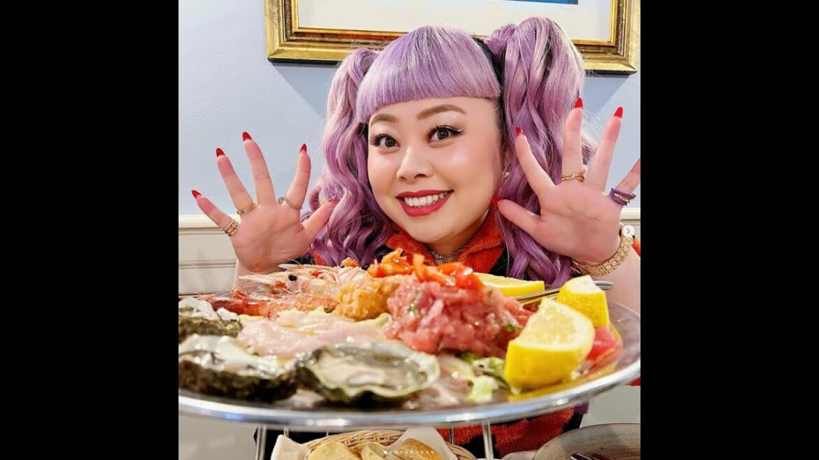 渡辺直美 さん 久々のインスタライブ 2 😉❤️‍🔥 久々のインスタ生配信 😉 雑談ダラダラです😁” 2022/03/06 Instagram Live Naomi Watanabe