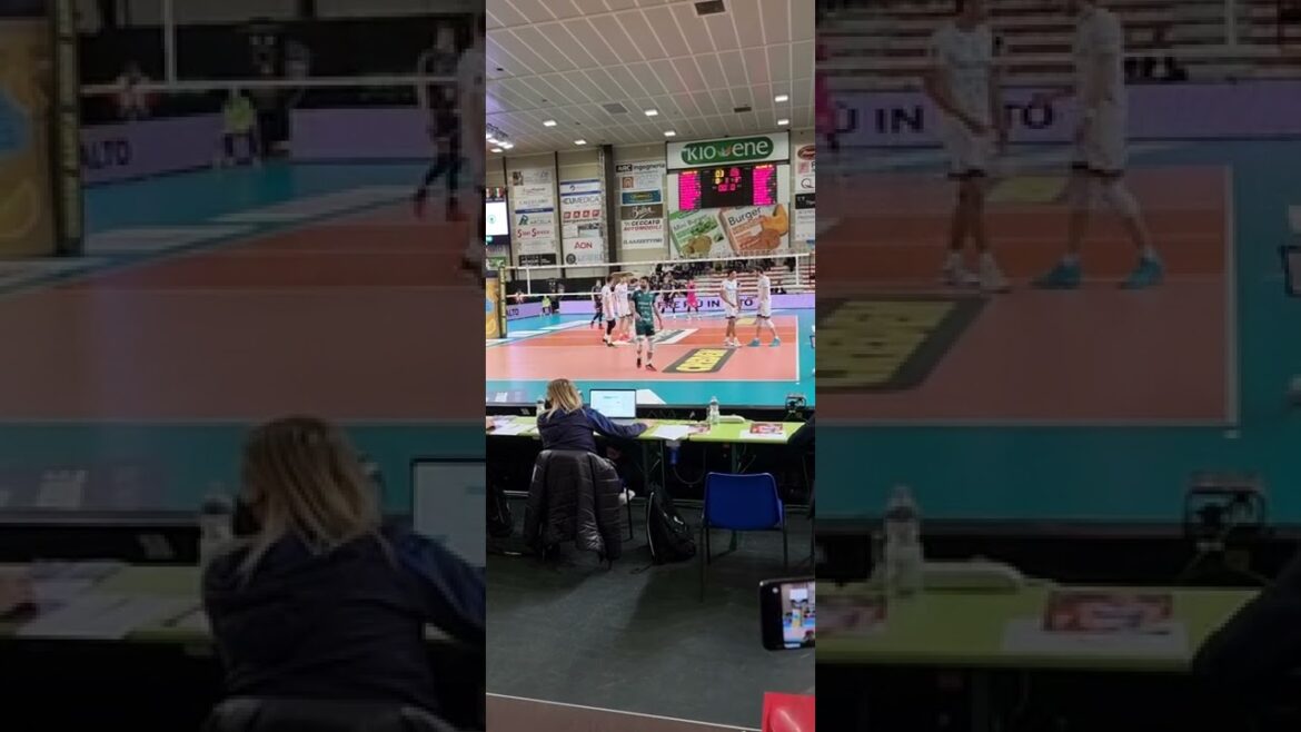 #yukiishikawa #石川祐希 Vs #rantakahashi #髙橋藍 Yuki's dribble attack 👉🏐👉