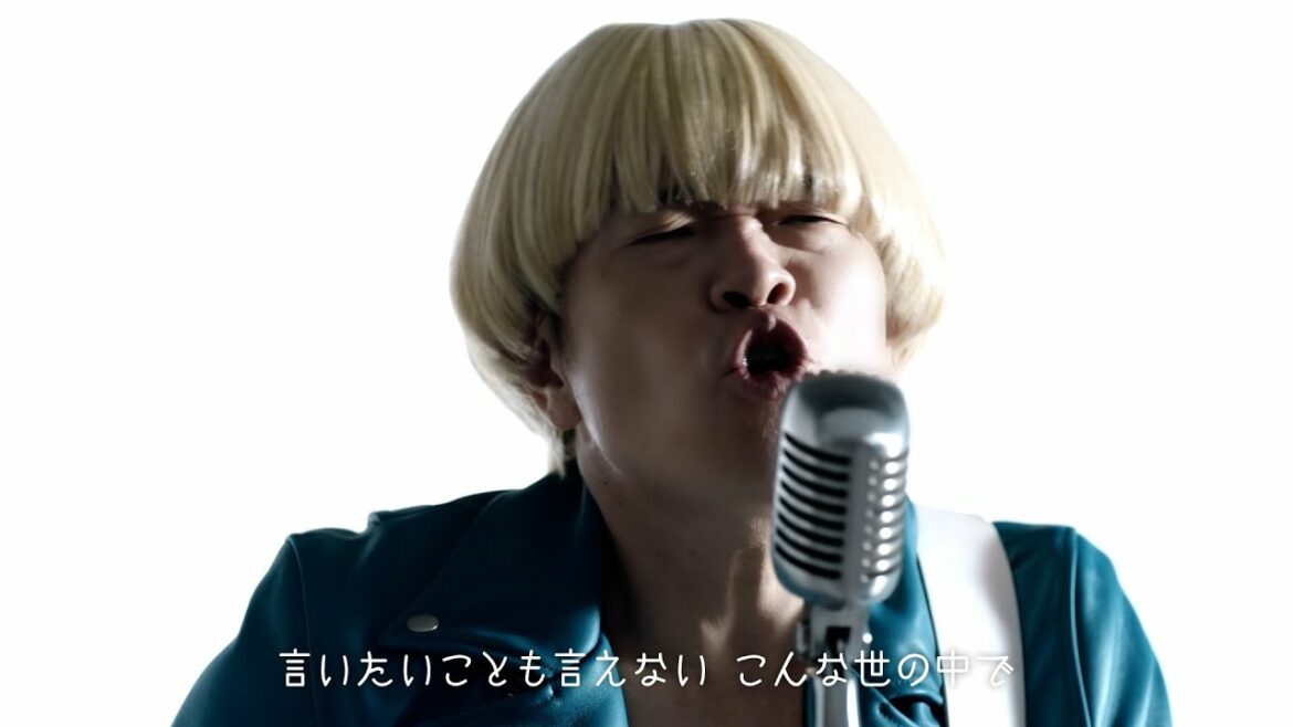 蛍原徹、『POISON』の替え歌を金髪姿で熱唱「言いたいことも言えないこんな世の中じゃ…」「サントリー天然水　スパークリングレモン」WEB動画『レモスポイズン』篇