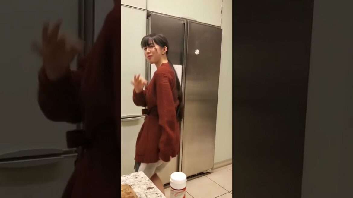 【Cocomi】超かわいいインスタストーリー(謎のダンス) (Kokiの笑い声あり) #shorts
